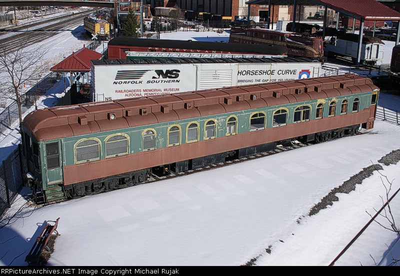 Loretto passenger car